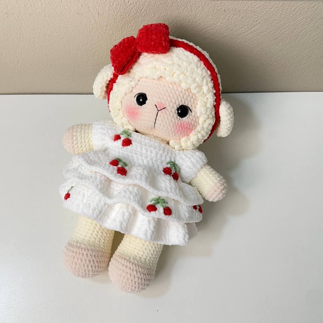 Sheep – Cherry White